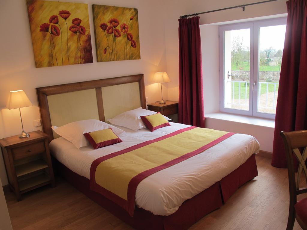 Au Domelia Provinois Hotel Cerneux Quarto foto