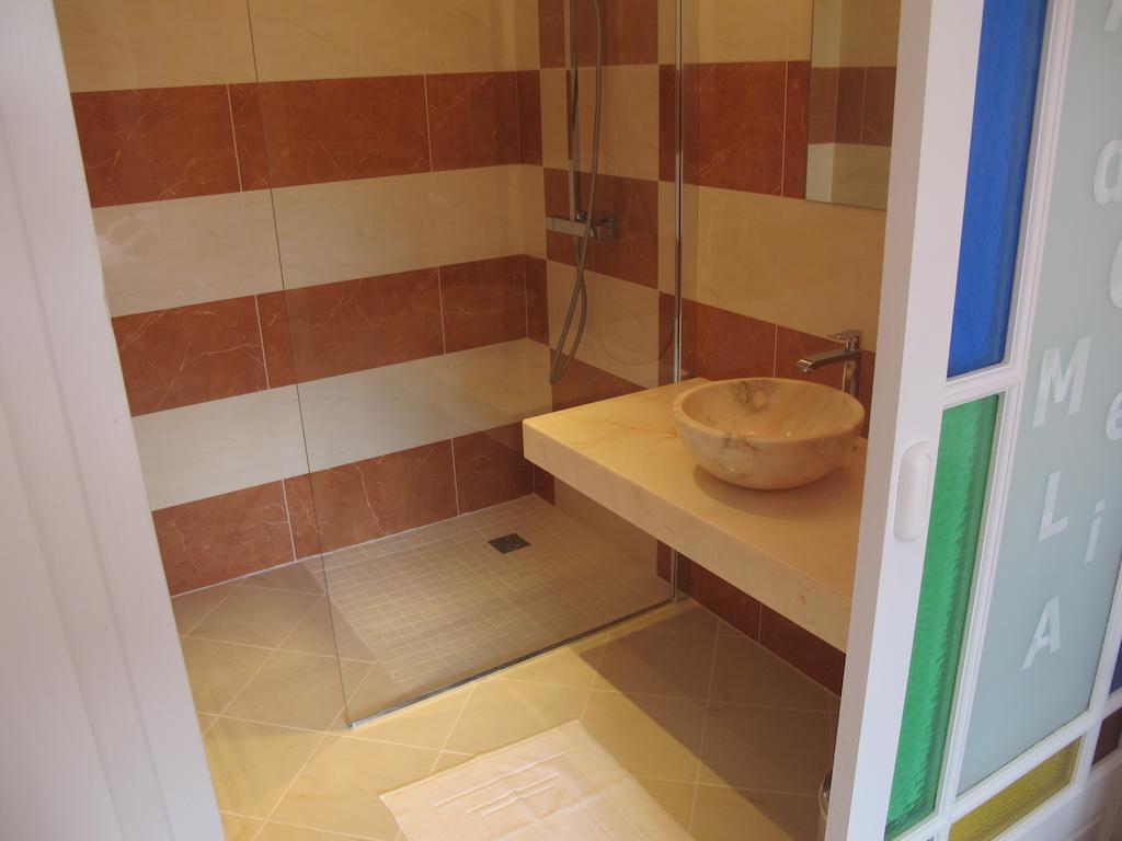 Au Domelia Provinois Hotel Cerneux Quarto foto