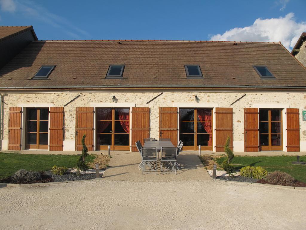 Au Domelia Provinois Hotel Cerneux Exterior foto